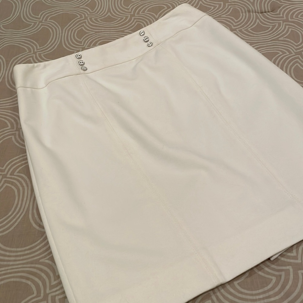 White House Black Market skirt, ivory, lined, back zipper, polyester blend, 10